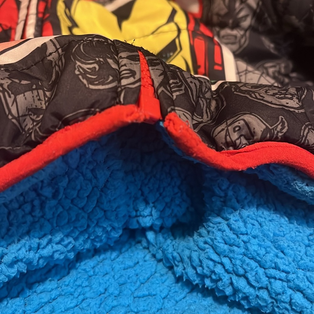 Marvel reversible coat/jacket - Picture 11 of 11